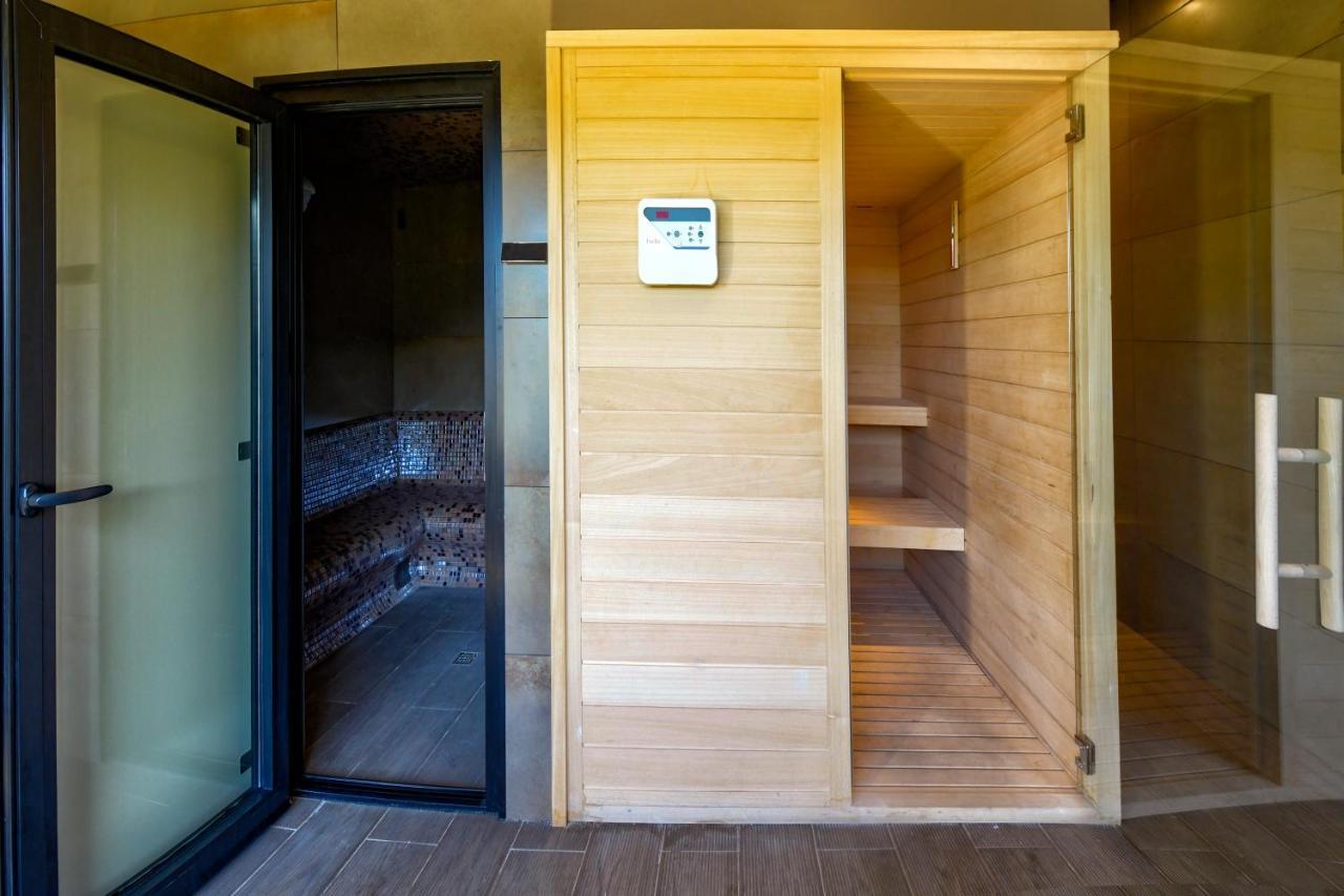 Mw Douro Wine & Spa Santa Marta de Penaguiao Exterior photo A modern Finnish sauna