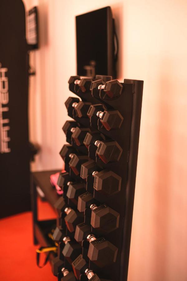 Mw Douro Wine & Spa Santa Marta de Penaguiao Exterior photo Dumbbells on a rack