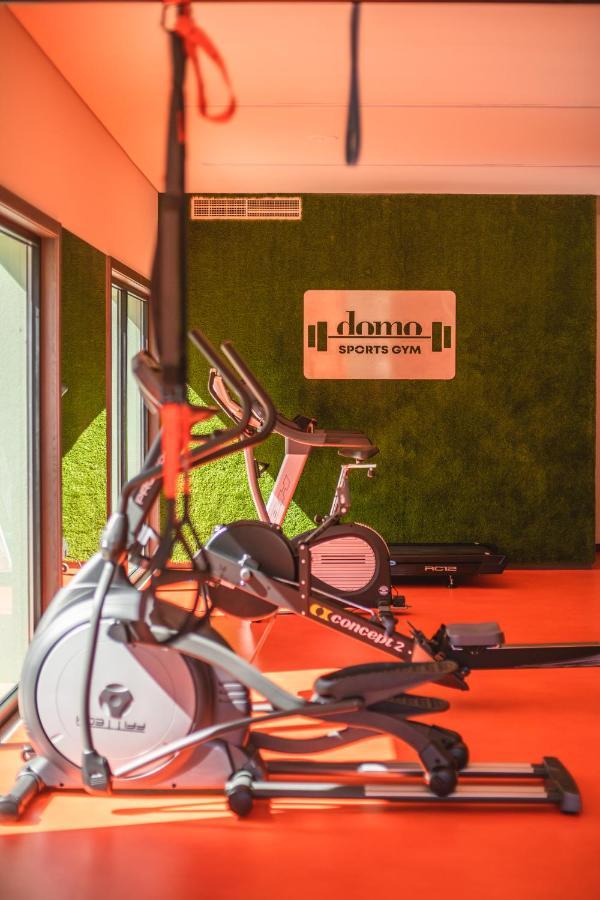 Mw Douro Wine & Spa Santa Marta de Penaguiao Exterior photo A sports gym