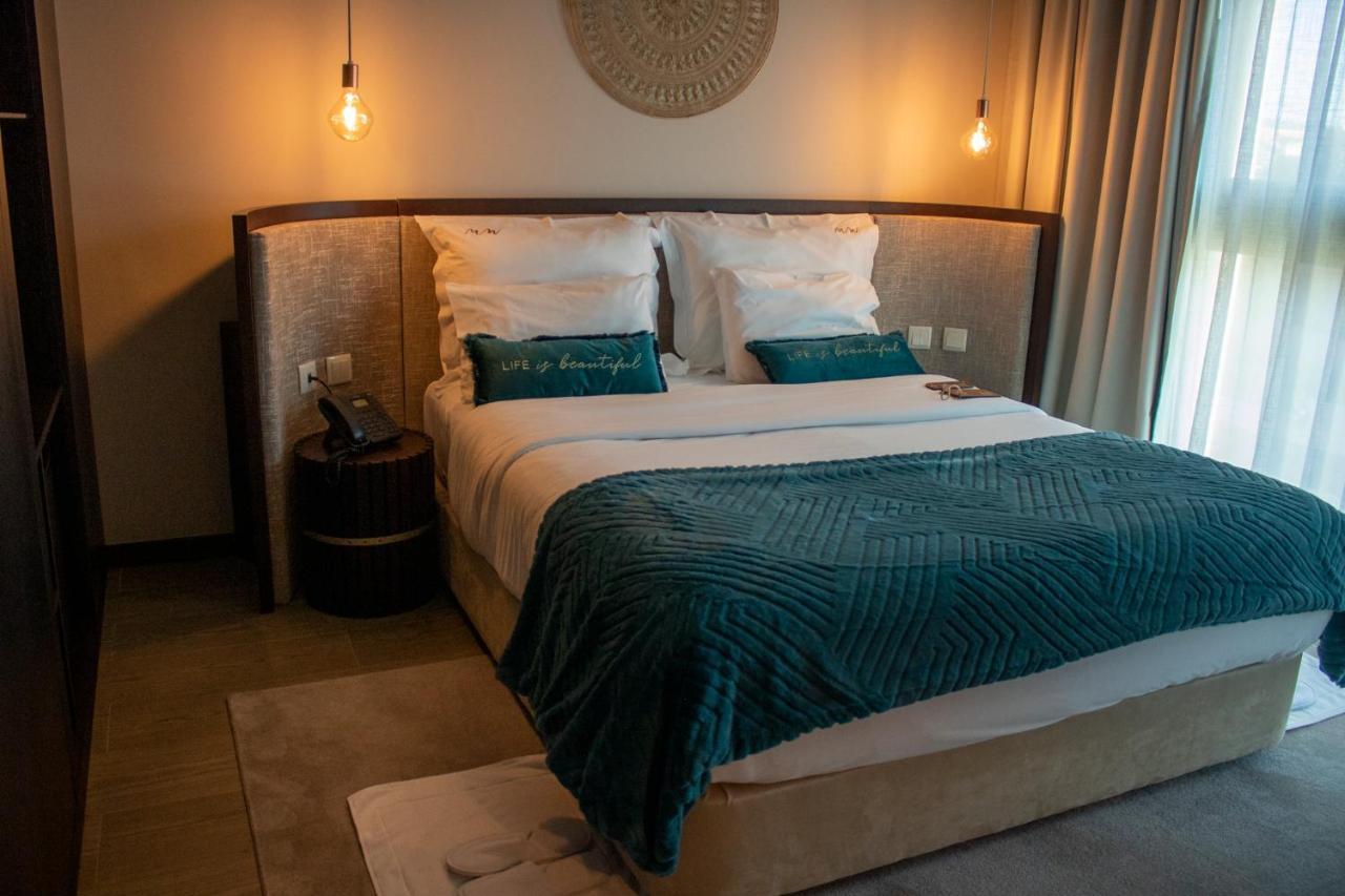 Mw Douro Wine & Spa Santa Marta de Penaguiao Exterior photo A bedroom at the hotel